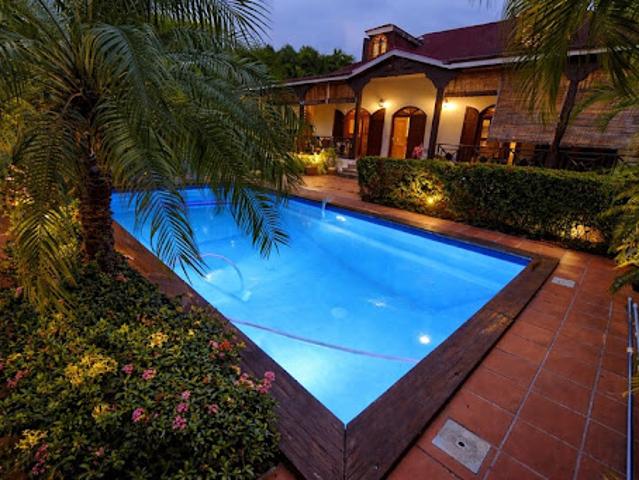 Vente Maison 8 pièces 340 m2 Deshaies
