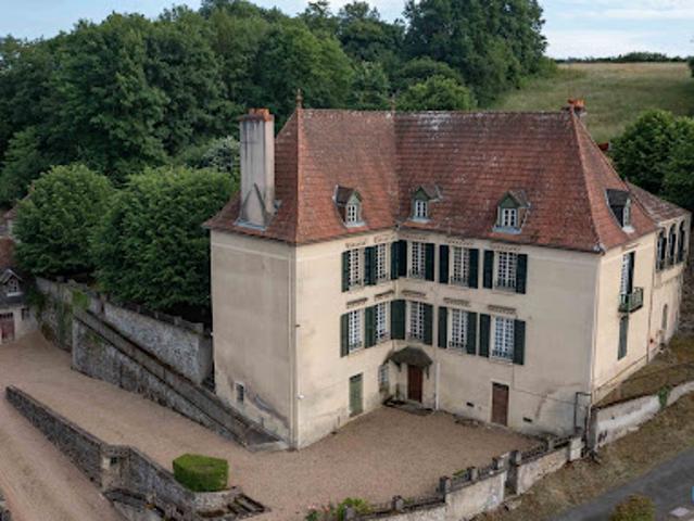 Vente Maison 8 pièces 343 m2 Bourbon Lancy