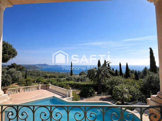 Vente Maison 8 pièces 356 m2 Ceyreste