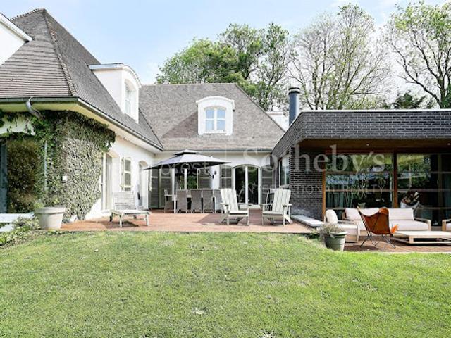 Vente Maison 8 pièces 356 m2 Croix