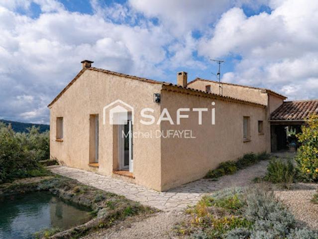 Vente Maison 8 pièces 350 m2 Claviers