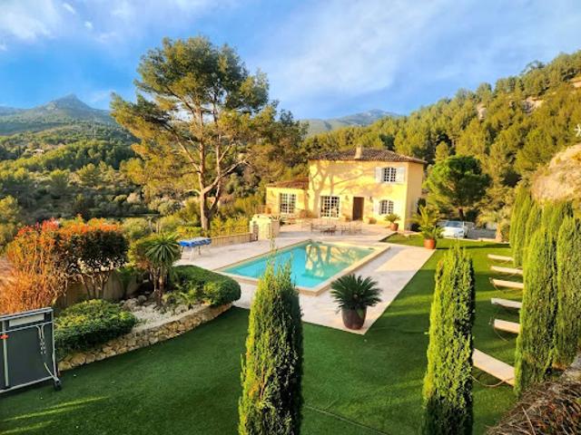 Vente Maison 8 pièces 350 m2 La valentine