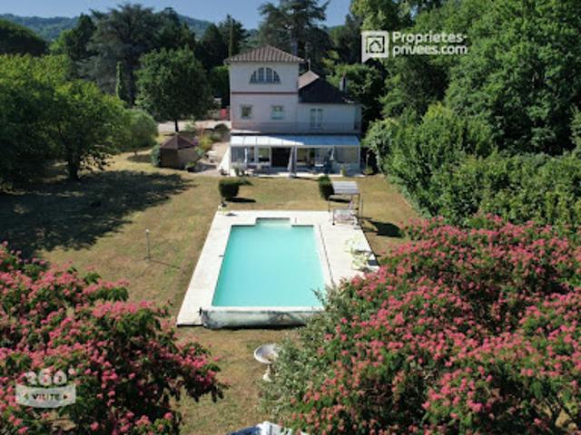 Vente Maison 8 pièces 350 m2 Sainte Livrade sur Lot