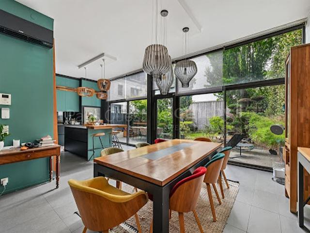 Vente Maison 8 pièces 360.92 m2 Montrouge