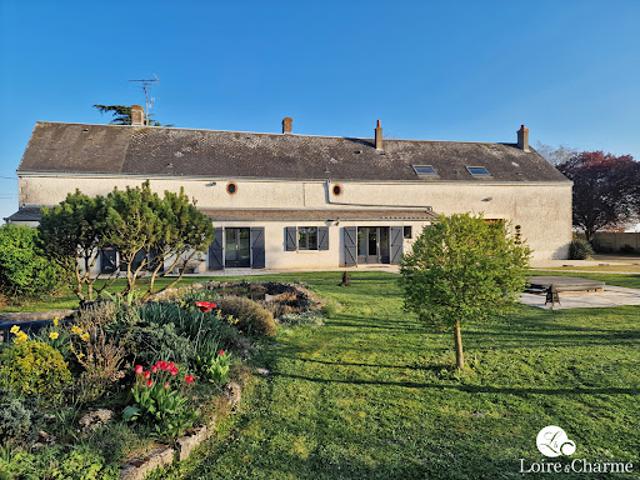 Vente Maison 8 pièces 374.06 m2 Josnes