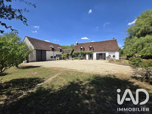 Vente Maison 8 pièces 372 m2 Courtenay