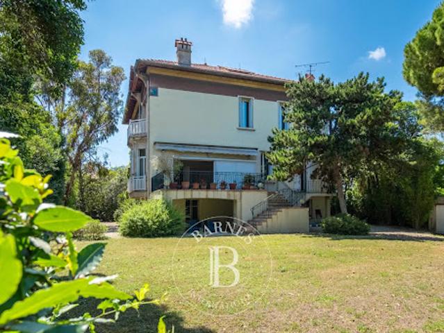 Vente Maison 8 pièces 380 m2 Marseille 9ème