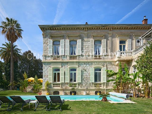 Vente Maison de maître 8 pièces 400 m2 Nice