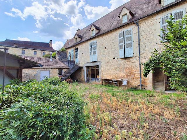 Vente Maison 8 pièces 400 m2 Salviac