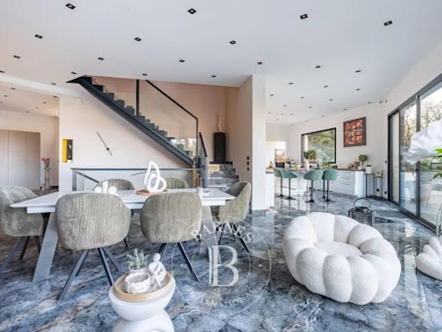 Vente Maison 8 pièces 410 m2 Orgeval