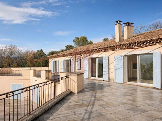 Vente Maison 8 pièces 550 m2 Roussillon