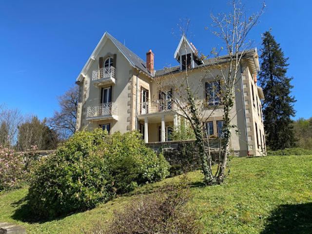 Vente Maison 8 pièces 426 m2 Nantiat