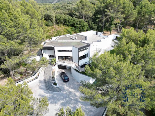 Vente Maison 8 pièces 510 m2 Aubagne