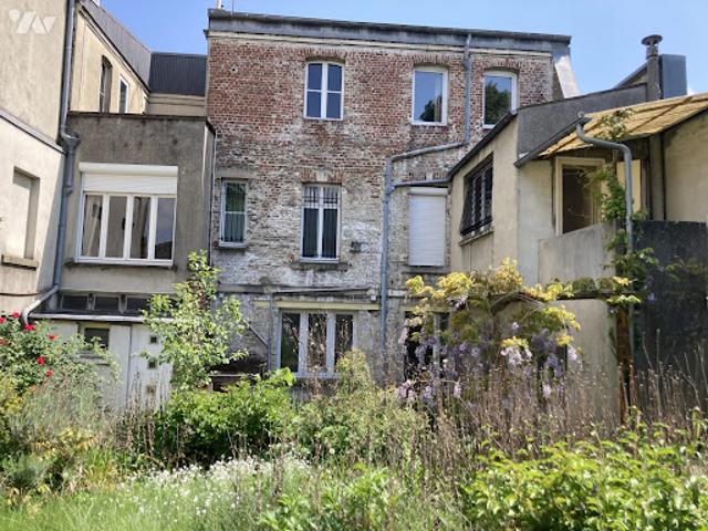 Vente Maison 8 pièces 583 m2 Saint Quentin