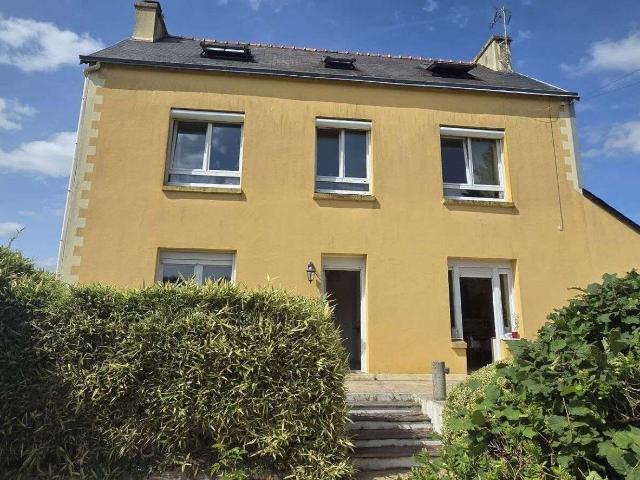 Vente maison 8 pièces Coray 29