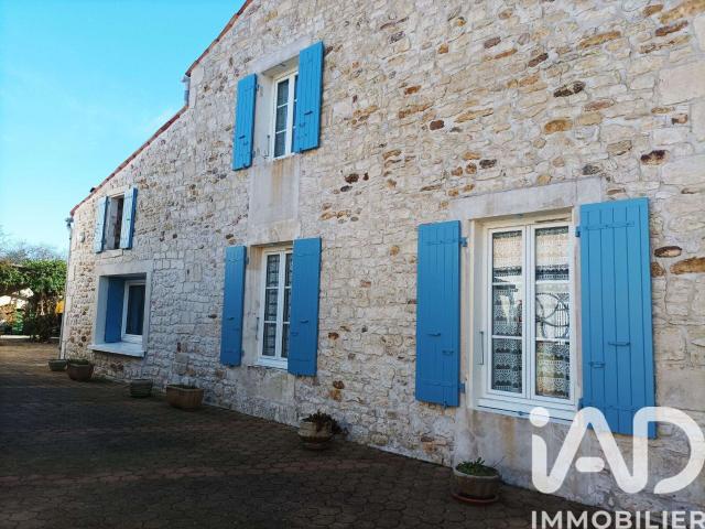 Vente maison 8 pièces Corme Royal 17