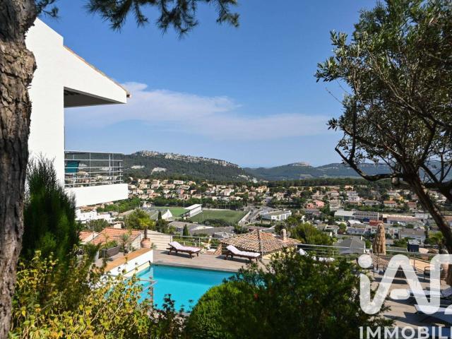 Vente maison 8 pièces Carnoux en Provence 13