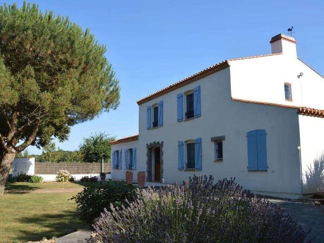 Vente maison 8 pièces Challans 85