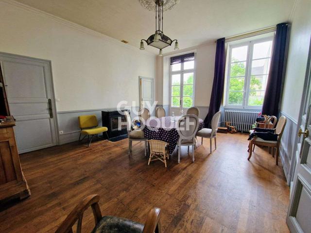 Vente maison 8 pièces Château Gontier 53