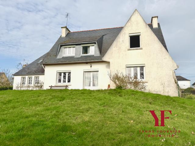 Vente maison 8 pièces Châteauneuf du Faou 29