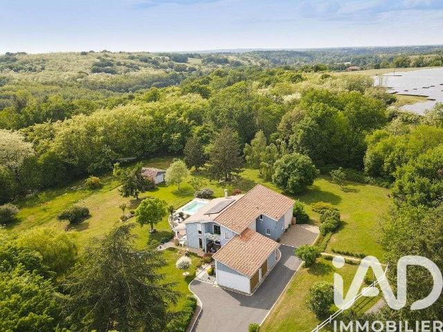 Vente maison 8 pièces Cherves Châtelars 16