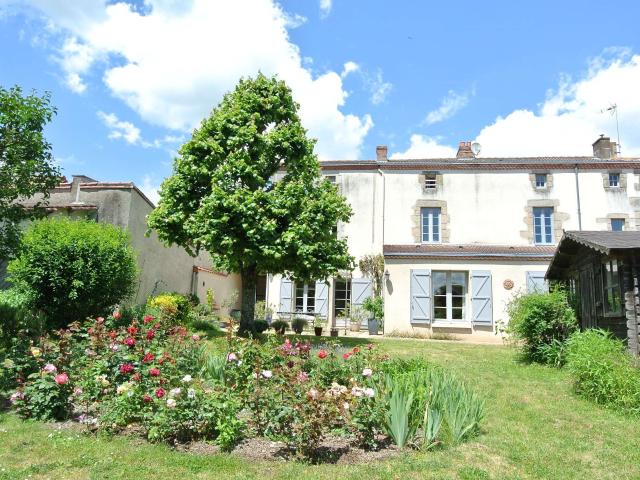Vente maison 8 pièces Clisson 44