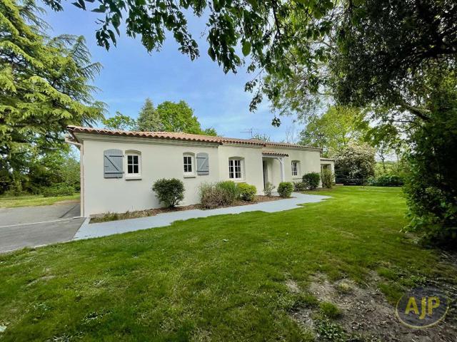 Vente maison 8 pièces Aizenay 85