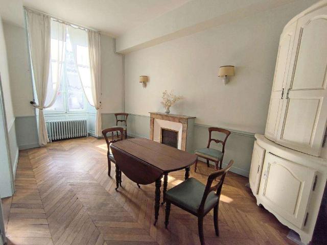 Vente maison 8 pièces Alençon Centre Montsort 61