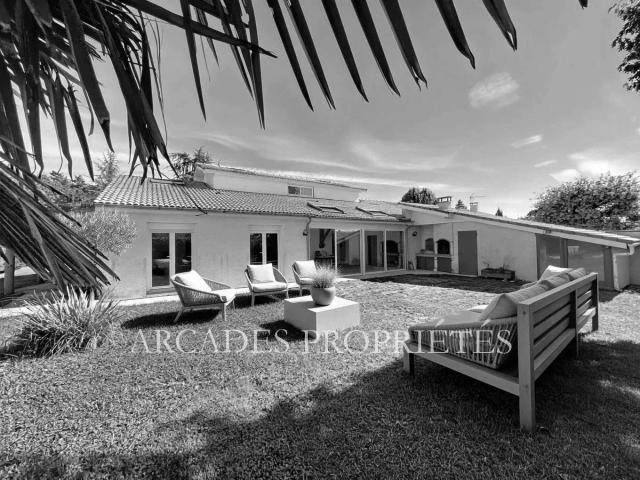 Vente maison 8 pièces Bouliac 33