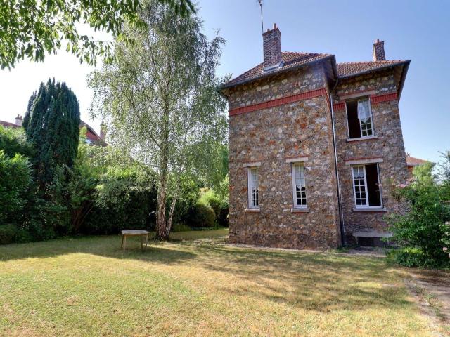 Vente maison 8 pièces Bourg la Reine 92