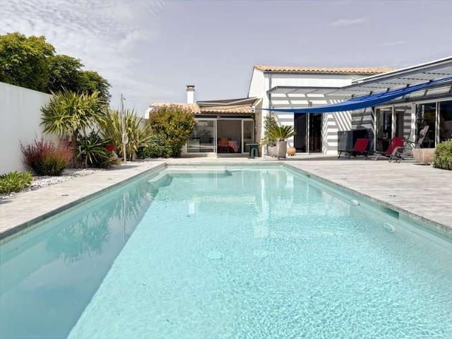 Vente maison 8 pièces Bourgneuf 17