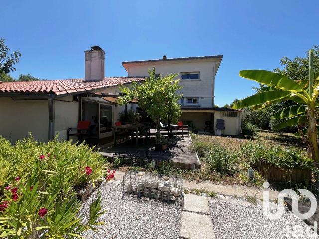Vente maison 8 pièces Barbezieux Saint Hilaire 16