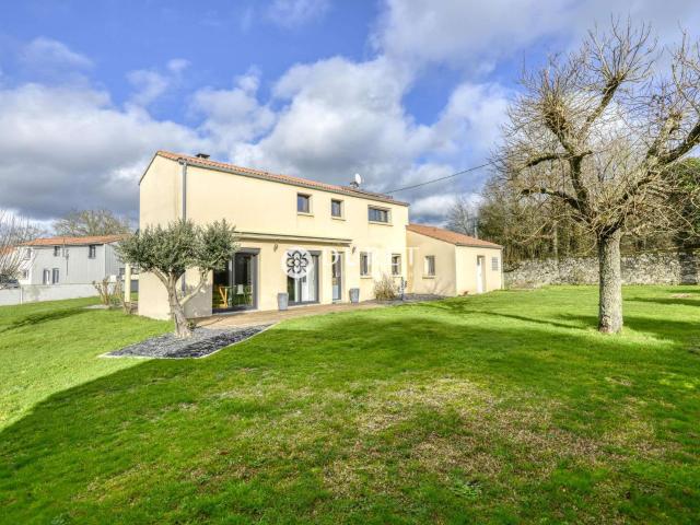 Vente maison 8 pièces Gétigné 44