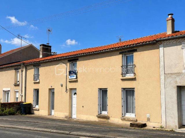 Vente maison 8 pièces Gesté 49