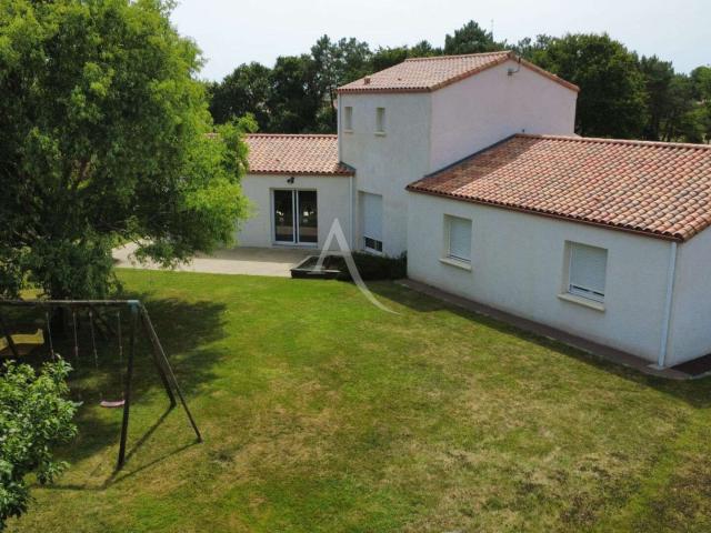 Vente maison 8 pièces Grand'Landes 85