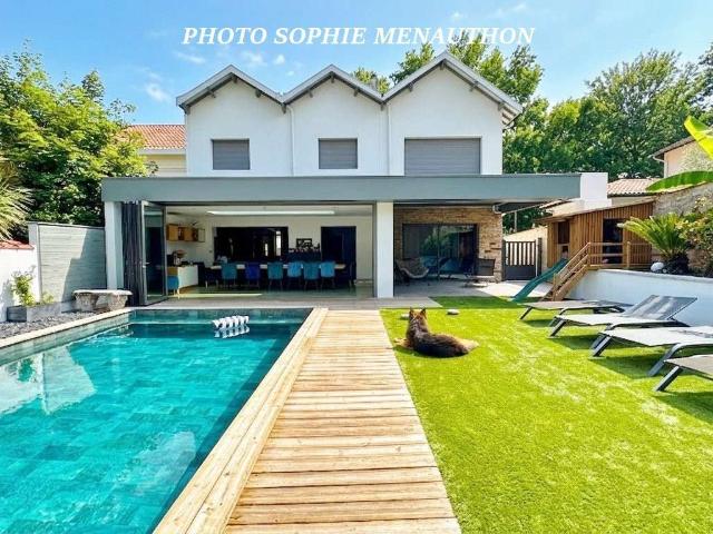 Vente maison 8 pièces Dax 40