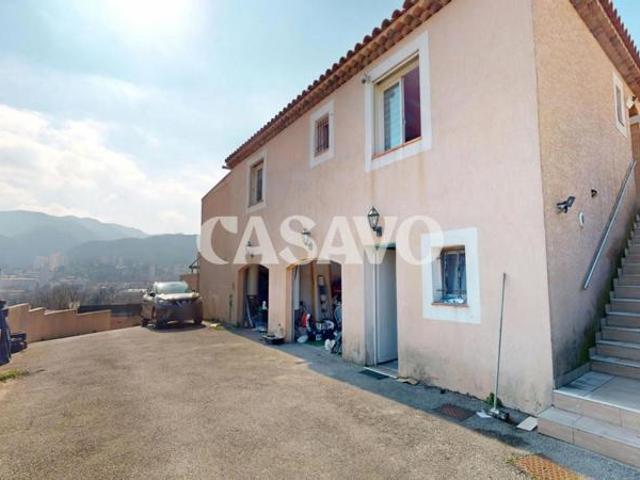 Vente Maison 8 pièces de 250m² 13011 Marseille