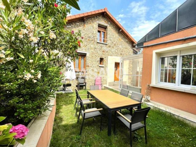 Vente Maison 8 pièces de 200m² 92240 Malakoff
