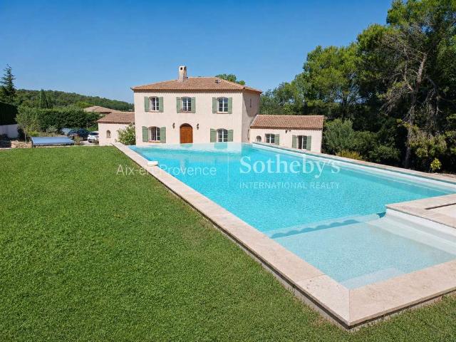 Vente maison 8 pièces Éguilles 13