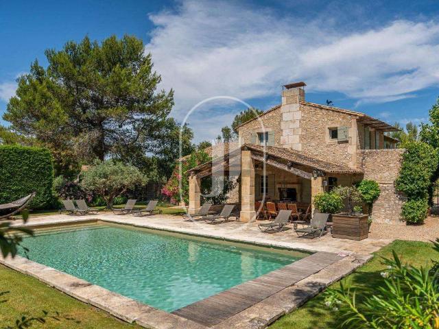 Vente maison 8 pièces Eygalières 13
