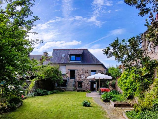 Vente maison 8 pièces Fougères 35