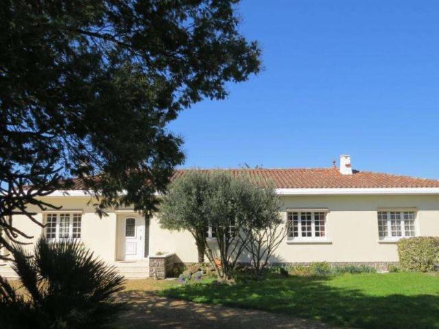 Vente maison 8 pièces Fontenay le Comte 85