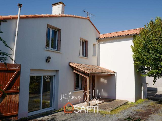 Vente maison 8 pièces Fors 79