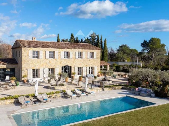 Vente maison 8 pièces Fayence 83