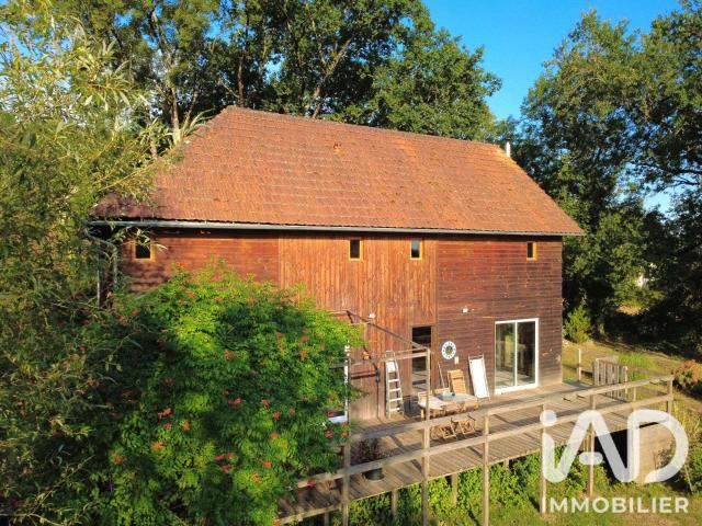 Vente maison 8 pièces Figeac 46