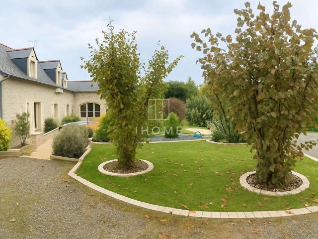 Vente maison 8 pièces Huillé Lézigné 49