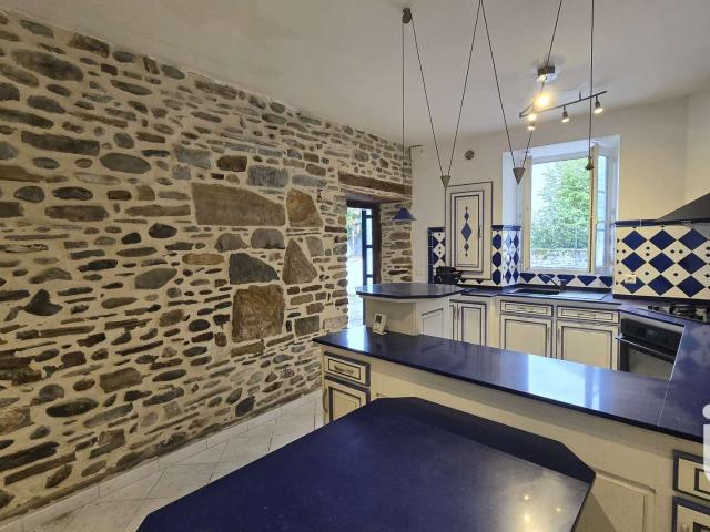Vente maison 8 pièces Orin 64