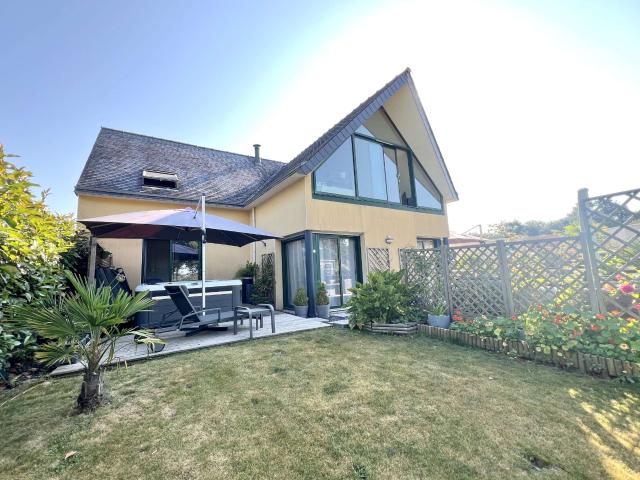 Vente maison 8 pièces Loc Eguiner 29