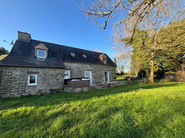 Vente maison 8 pièces Lopérec 29