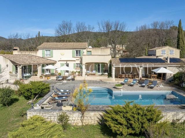 Vente maison 8 pièces Lauris 84